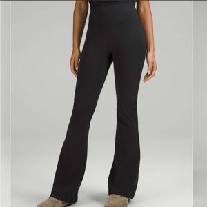 NWOT Lululemon Groove Super-High-Rise Flared Pant *Nulu